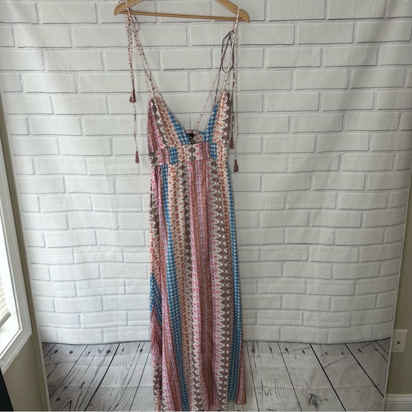 Lulus Maxin' Relaxin' Multi Print Maxi Dress size Medium - Picture 2 of 8